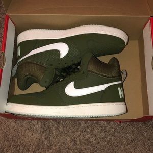 NIKES